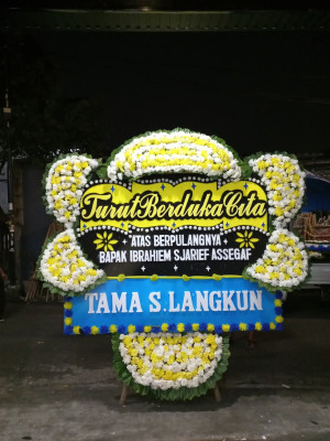 Papan Bunga Duka di Labuhan Haji Timur
